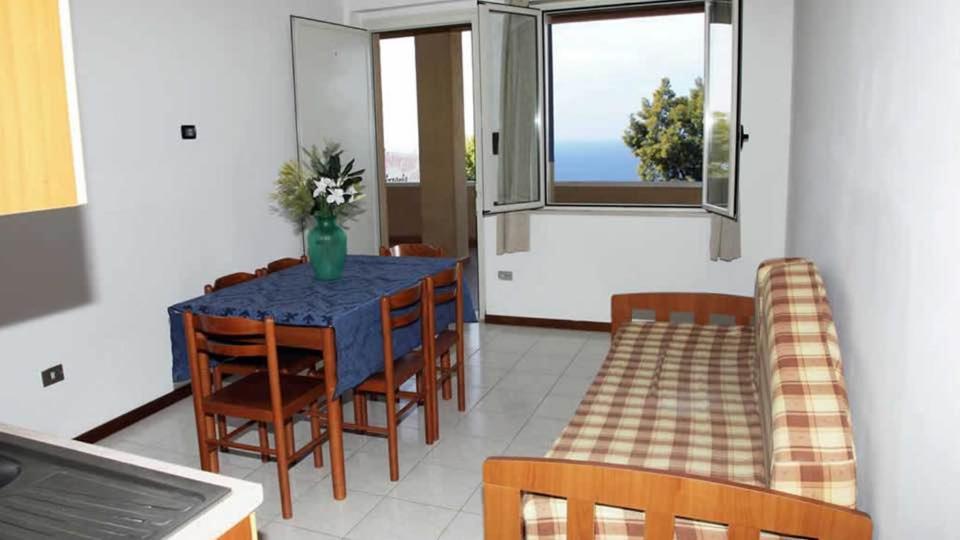 Residence Pace Village トロペーア エクステリア 写真